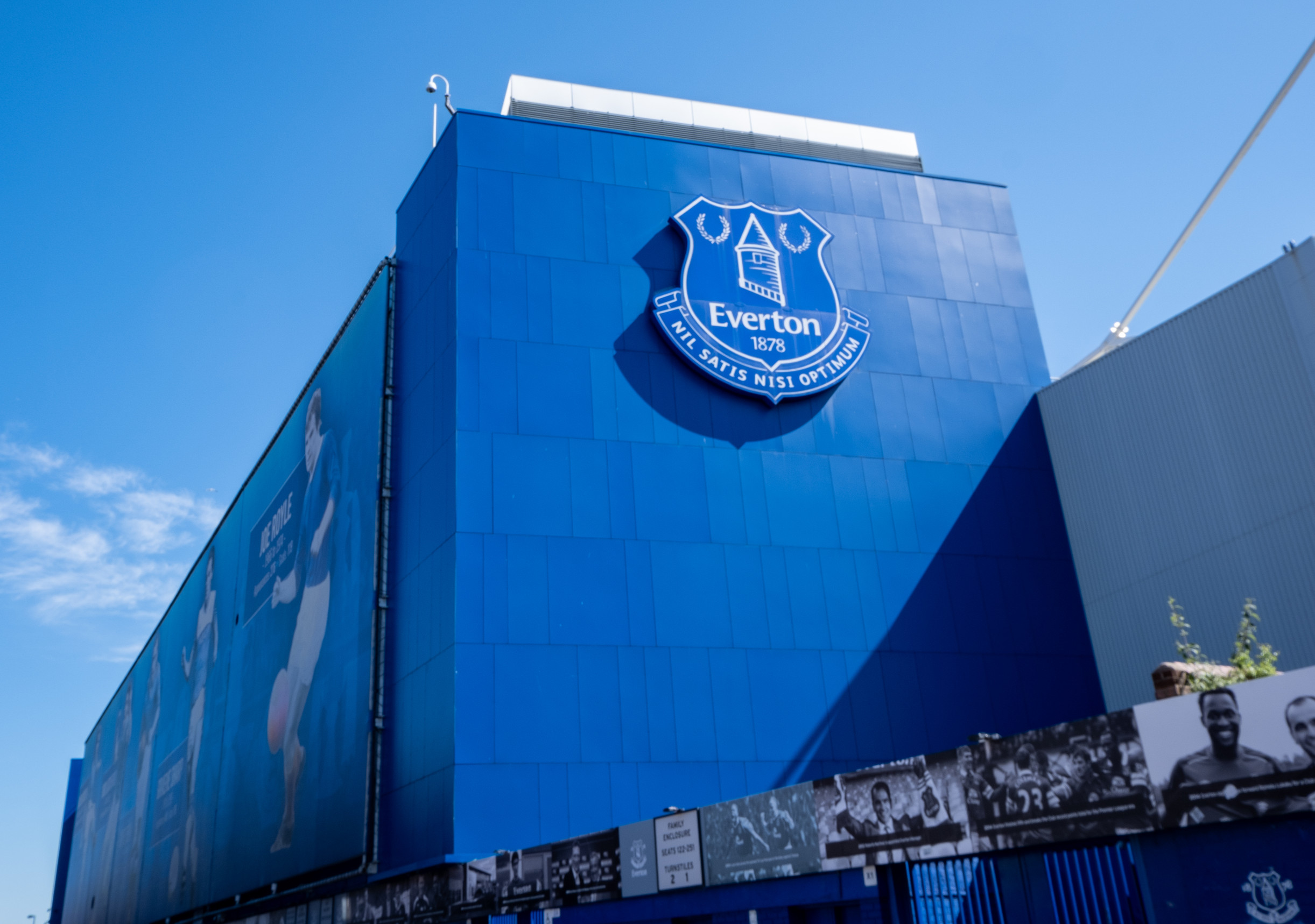 Everton vs Manchester United Prediction: United 11/10 to Beat Moyes at Hill Dickinson